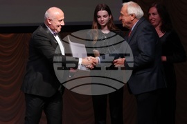 "Кристална лира" - награди