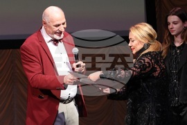 "Кристална лира" - награди