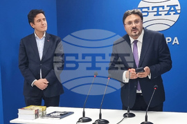 Yasar Ali Gunes, Ivan Milushev Open Exhibition at BTA Press Club in Ankara