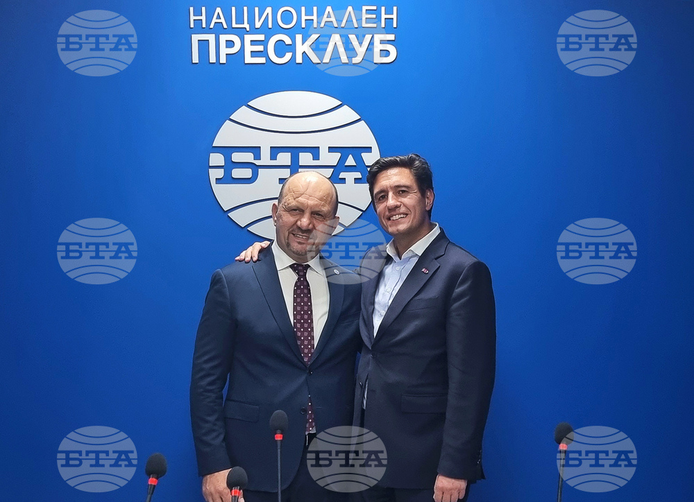 Yasar Ali Gunes, Ivan Milushev Open Exhibition at BTA Press Club in Ankara