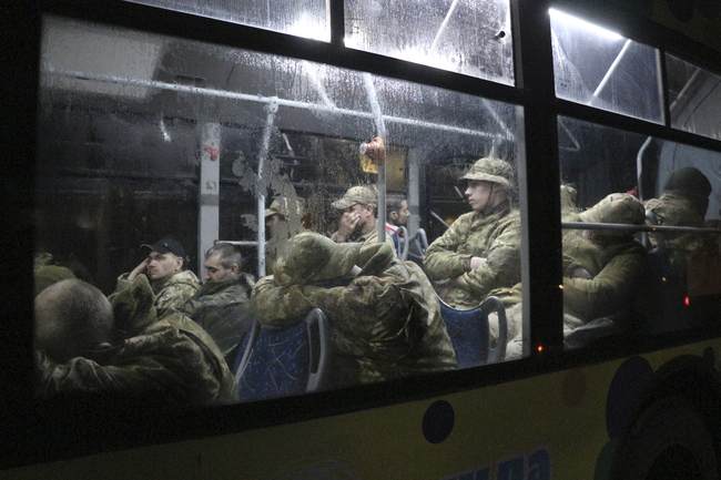 Украинското военно командване е наредило да бъде прекратена съпротивата в завод "Азовстал" в Мариупол