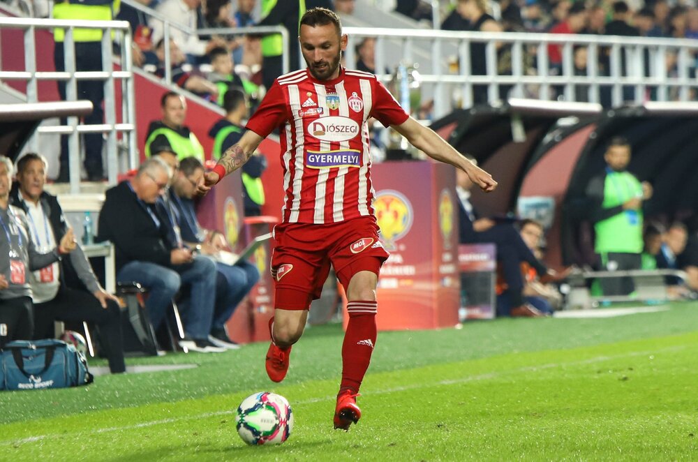 Третодивизионният Бенковски (Исперих) привлече "Българския Меси", преговаря с още един бивш национал