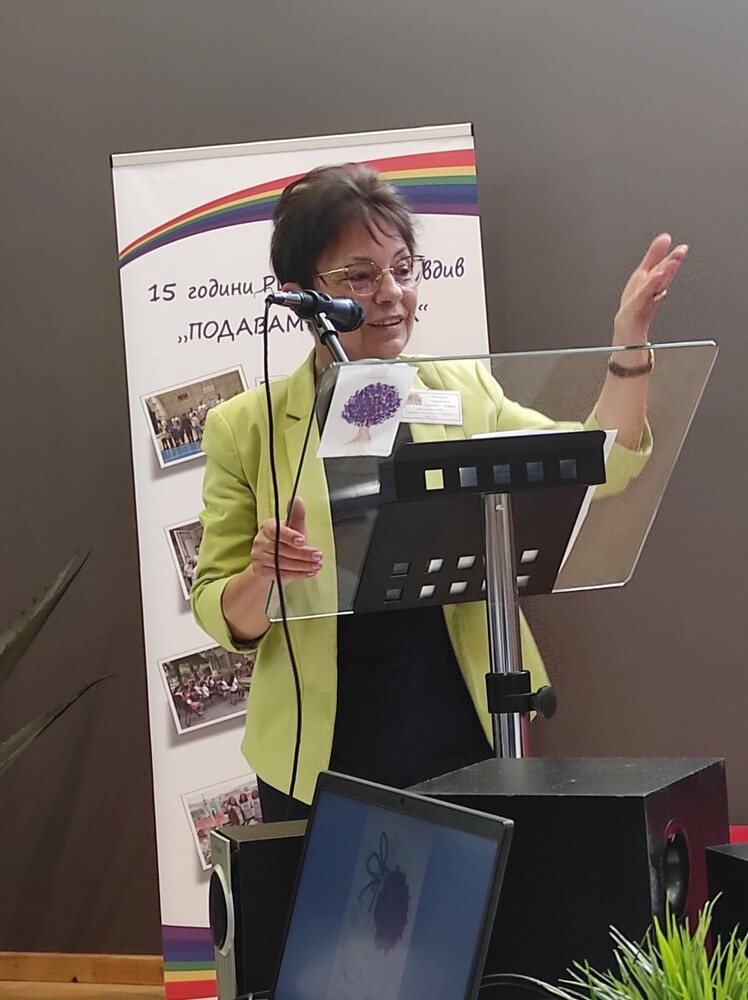 Ирена Анастасова от БСП се ангажира с различни инициативи срещу негативните последици от дигиталното общуване при децата