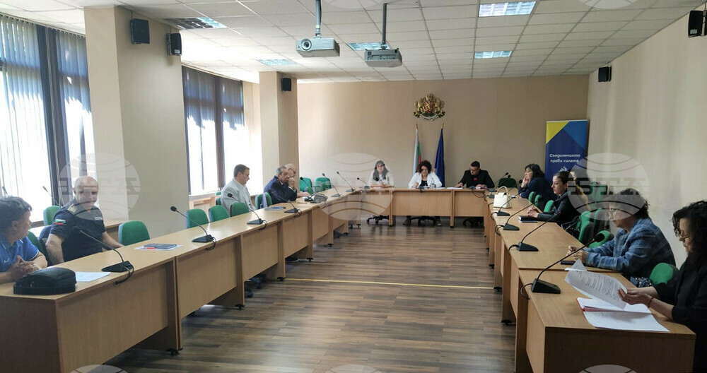 Областният кризисен щаб в Кюстендил е обсъдил възможностите за настаняване на украински граждани в общински бази