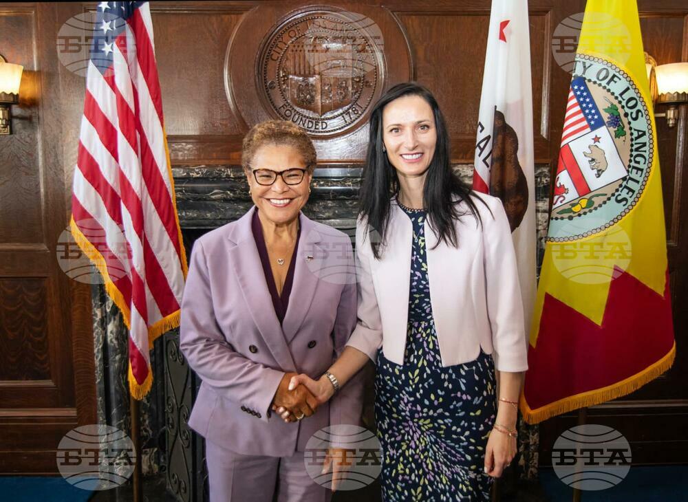 Deputy PM Gabriel Confers with Los Angeles Mayor Bass
