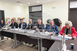 Бургас - Гроздан Караджов - кръгла маса