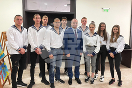 Бургас - Гроздан Караджов - кръгла маса