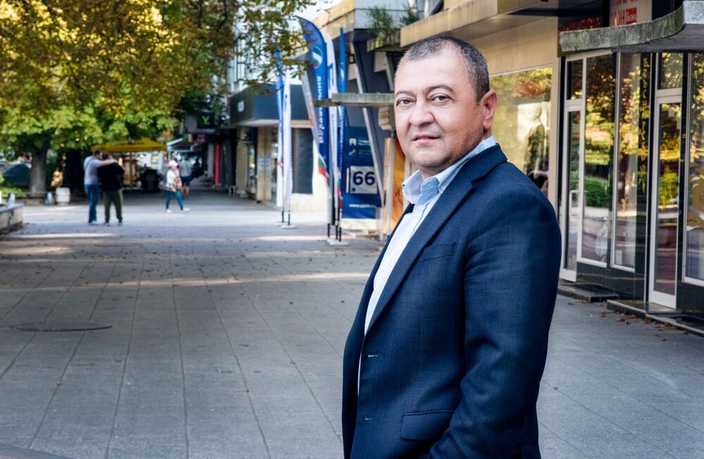 Демократична България – Разград: Заражда ли се политически “Лудогорец” във футболната столица на България