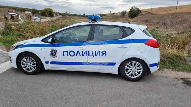 Момче на 14 години от силистренското село Айдемир избяга от полицията с нерегистриран кросов мотор