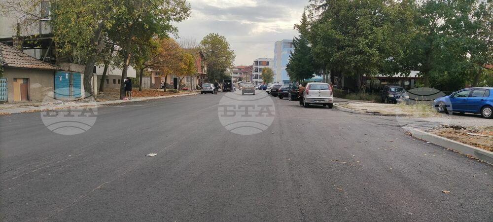 Свиленград реновира централната улица в квартал "Изгрев"