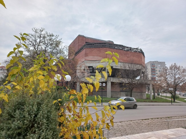 Сградата на бившето туристическо дружество в Чирпан ще бъде преустроена в културно-информационен център