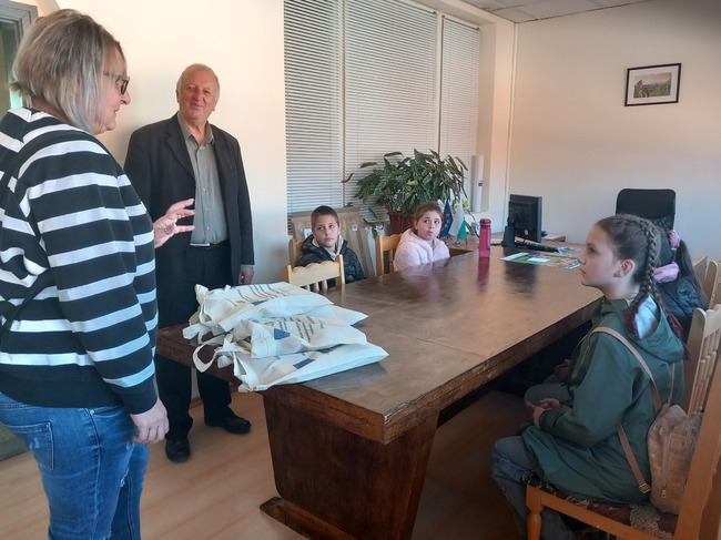 В Белоградчик наградиха участниците в конкурс за есе, посветено на народните будители