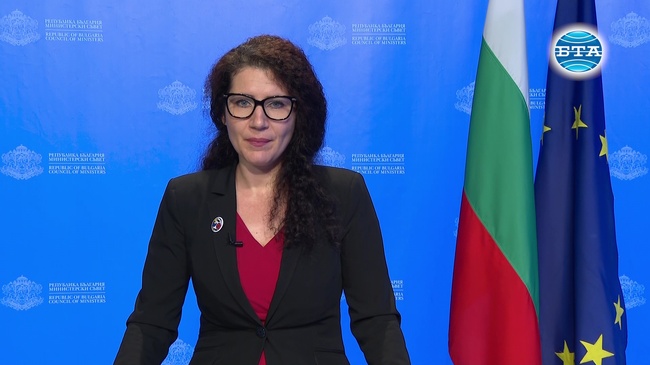 Програмата за настаняване на украински бежанци след 31 май ще бъде отворена и за хотелите, обяви Калина Константинова