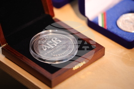 Златен век - награди