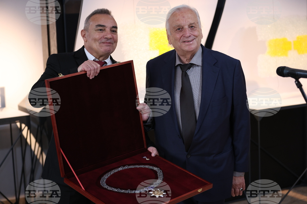 Златен век - награди