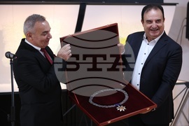 Златен век - награди