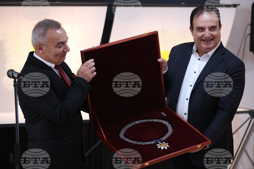 Златен век - награди