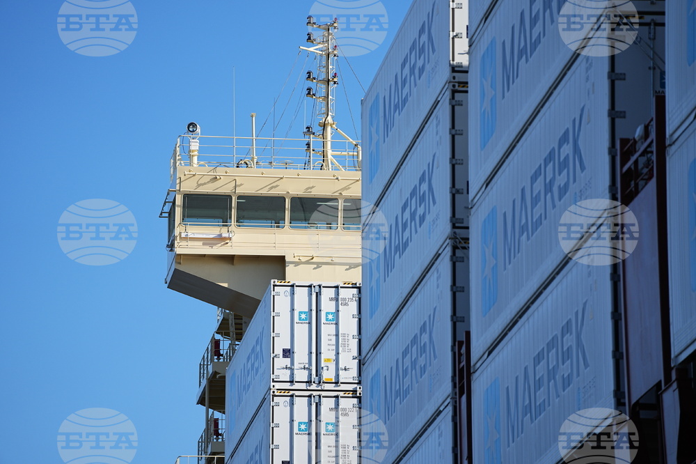 Корабите на „Мерск“ няма да минават през Ормузкия проток, обяви датският корабен гигант