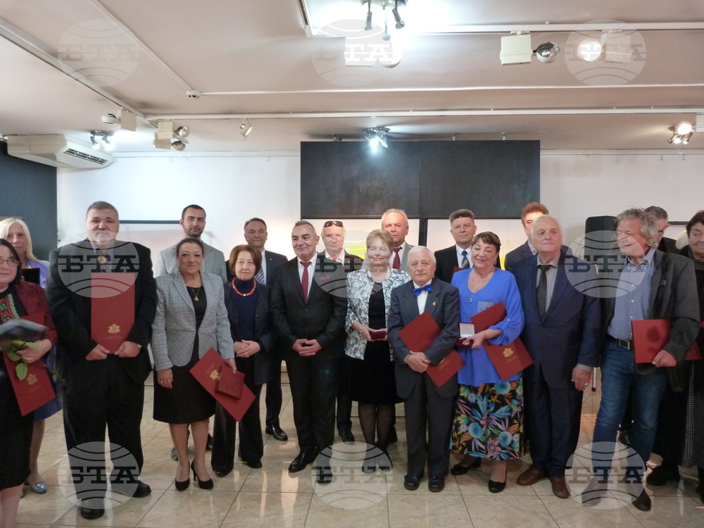 Golden Age Awards Presented to 50 Bulgarian, Expatriate and Foreign Intellectuals