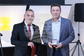 Златен век - награди