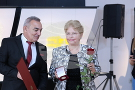 Златен век - награди