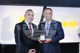 Златен век - награди