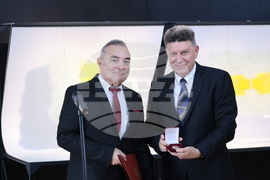 Златен век - награди