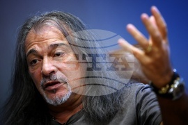 Магърдич Халваджиян - интервю - книга