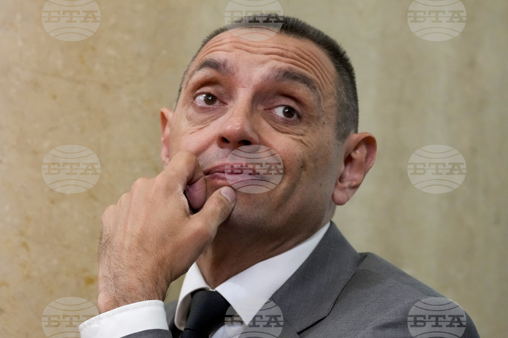 Руски разузнавателни служби помагат на Сърбия да се справи с протестите, каза сръбският вицепремиер Вулин