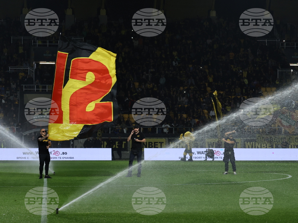 Пловдив - футбол - Ботев (Пловдив) - Локомотив (Пловдив)