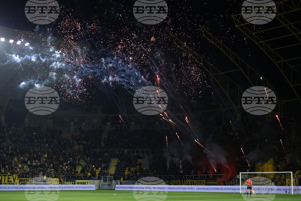 Пловдив - футбол - Ботев (Пловдив) - Локомотив (Пловдив)