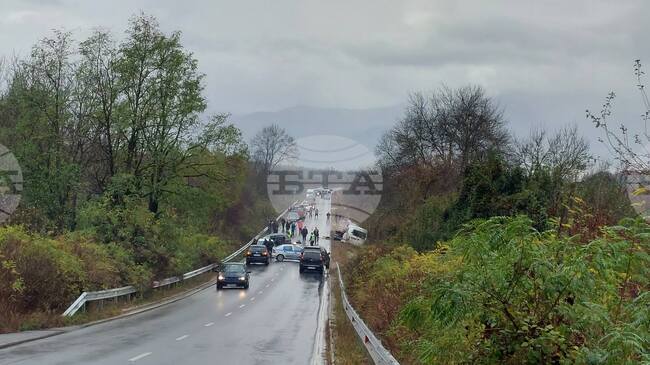 Двама души са загинали при катастрофа край берковското село Мездрея