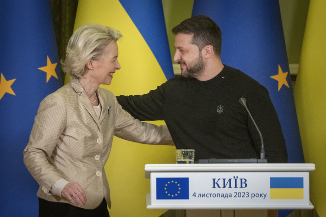 ЕК препоръча да започнат преговори с Украйна и Молдова за членство в ЕС, а Грузия да стане кандидат за присъединяване