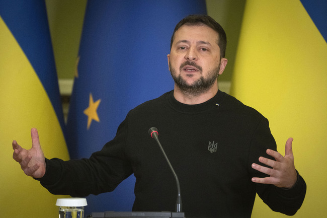 Зеленски: Препоръката на ЕК за започването на преговори за присъединяване на Украйна към Евросъюза е правилна крачка в историята