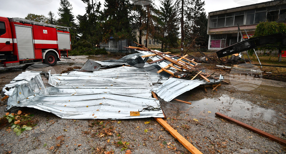 Село Лъвино - ураганен вятър - поражения