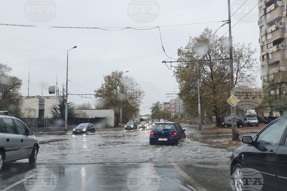 Сливен - буря - наводнени улици
