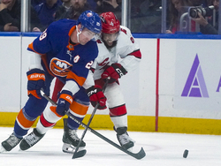 Hurricanes Islanders Hockey
