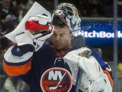 Hurricanes Islanders Hockey