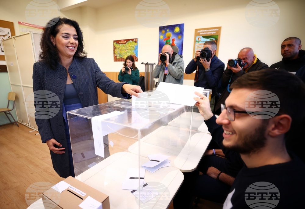 Ваня Григорова - гласуване - местни избори 2023 - втори тур