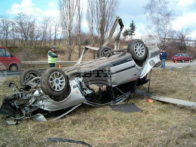 Един човек е загинал, а 18 са ранени при пътни инциденти в страната през изминалото денонощие
