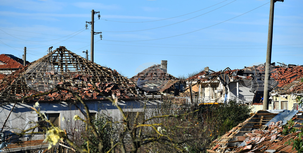 Село Лъвино - бедствено положение - доброволци