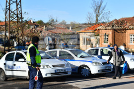 Село Лъвино - бедствено положение - доброволци