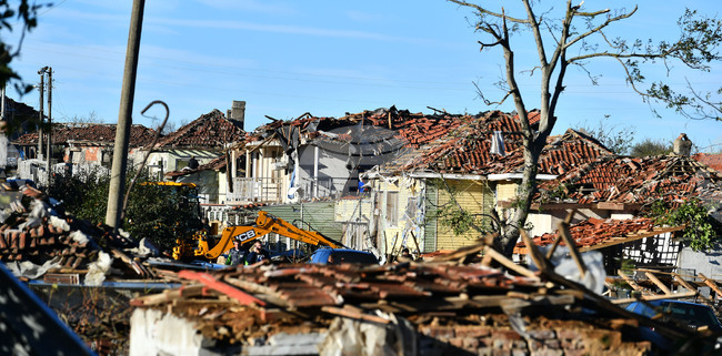 Село Лъвино - бедствено положение - доброволци