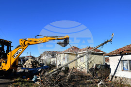 Село Лъвино - бедствено положение - доброволци