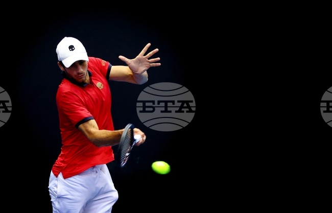 Донски достигна до полуфиналите на двойки на турнир по тенис в Претория