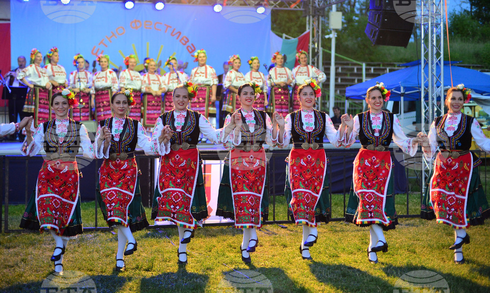 Исперих - етнофестивал "Зазоряване" - концерт