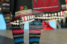 Исперих - етнофестивал "Зазоряване" - автентични български носии