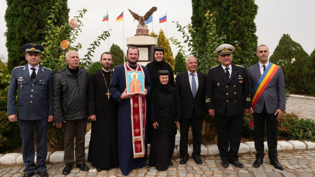 Румъния - България - военно гробище - панихида