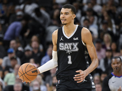 Raptors Spurs Basketball