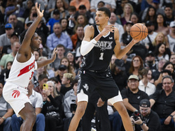Raptors Spurs Basketball
